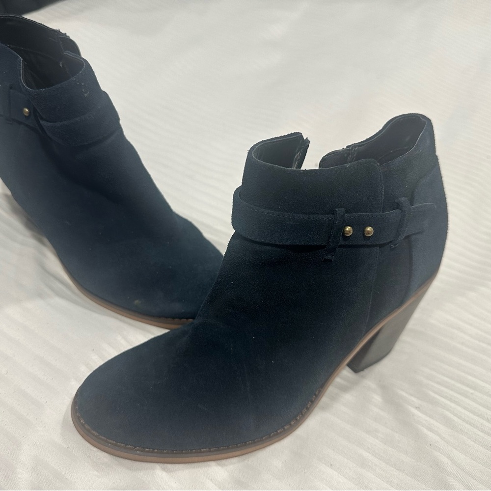 Elegant Navy Ankle Booties